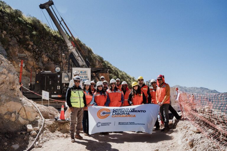 Trabajadores en capacitación del Campus de Entrenamiento Laboral en Catamarca
