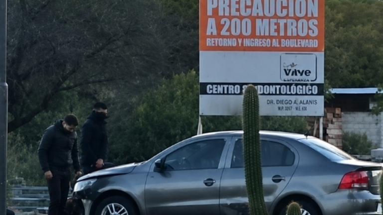 Intersección de avenida Virgen del Valle y México Oeste en la Capital, donde ocurrió el choque