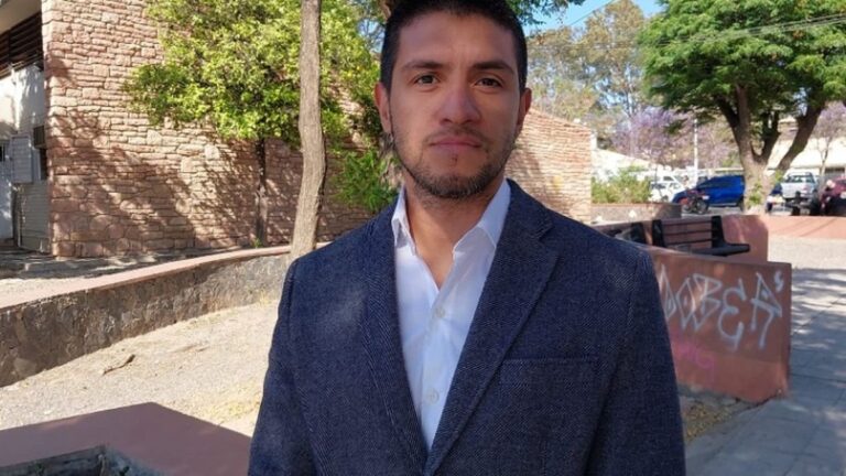 Concejal Diego Figueroa en el Concejo Deliberante de Catamarca