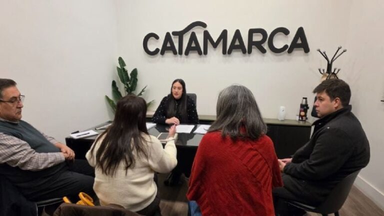 Firma de convenio entre el Ministerio de Cultura, Turismo y Deporte de Catamarca y el Instituto Juan Manuel Chavarría