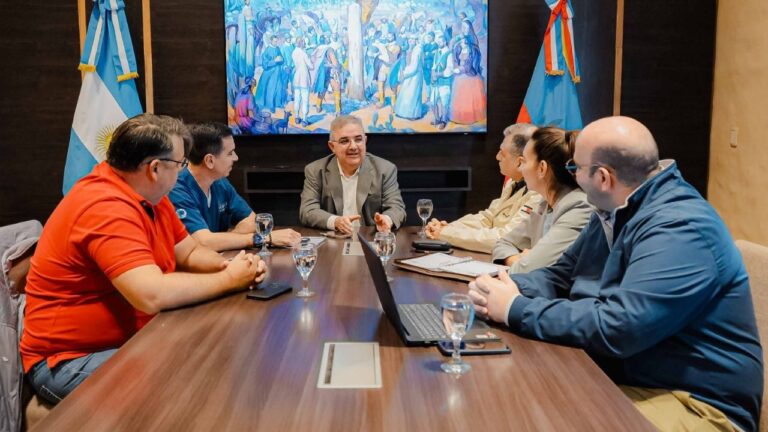 Reunión del gobernador Raúl Jalil con funcionarios y representantes de prestadores de OSEP en Catamarca