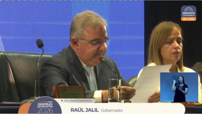 Gobernador Raúl Jalil durante la apertura de la Asamblea Legislativa en Catamarca