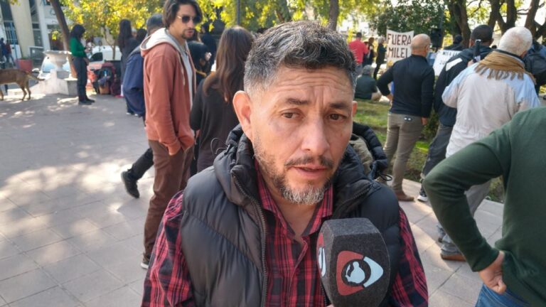 Luis Álamo, secretario general del SOEM, durante declaraciones a la prensa
