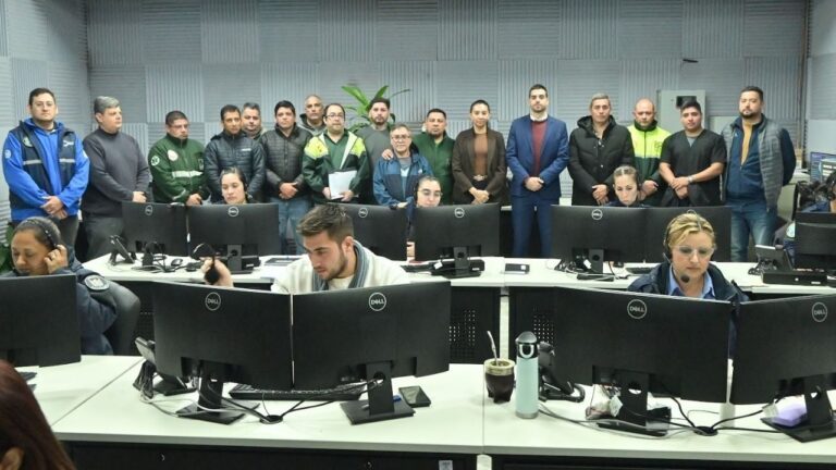 Reunión entre la ministra de Salud y el secretario de Seguridad en el centro SAE 911 de Catamarca