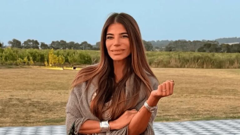 Zulemita Menem en clínica con venda en pierna izquierda