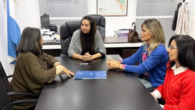 Firma de convenio entre Ministerio de Salud y Facultad de Ciencias de la Salud