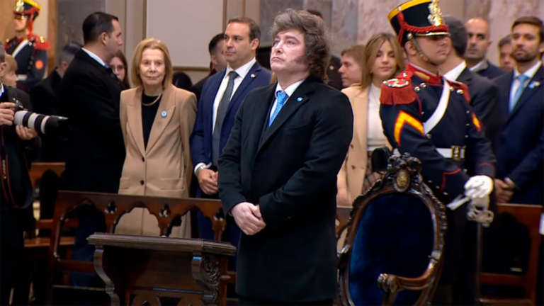 Presidente Javier Milei habla en conferencia de prensa