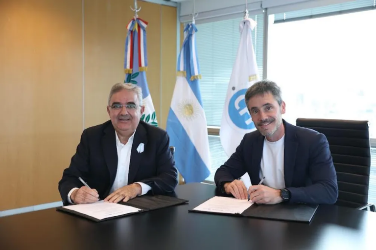 Firma de acuerdo entre el Gobierno de Catamarca y el CFI para capitalizar el FOGACAT