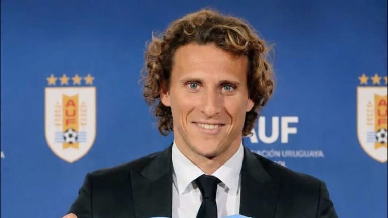 Diego Forlán durante su etapa como jugador de la selección uruguaya