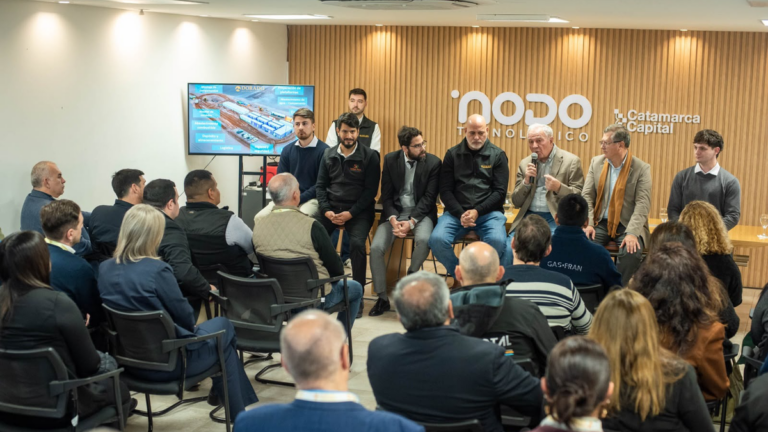 Vicegobernador Rubén Dusso en el encuentro Sinergia Catamarca en el Nodo Tecnológico