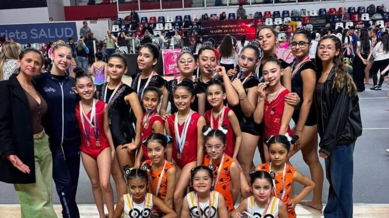 Gimnastas de la Escuela Thi-Vale durante el Torneo Regional Madre de Ciudades en Santiago del Estero
