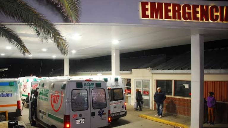 Fachada del Hospital Interzonal San Juan Bautista en Catamarca