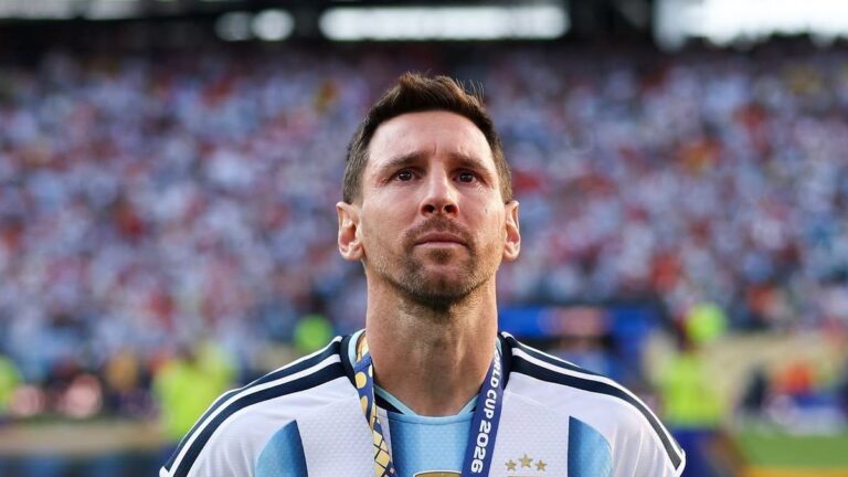 Lionel Messi ovacionado por el público en el estadio MetLife durante la final del Mundial 2026