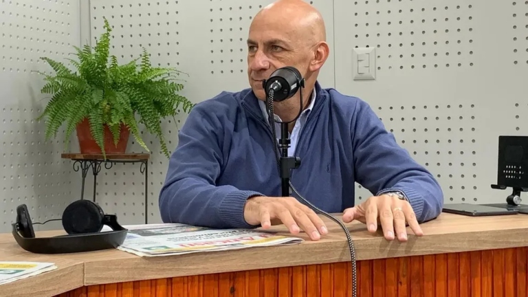 Diputado provincial Luis Fadel en entrevista radial