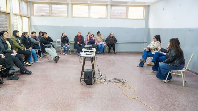 Jornada de salud mental en niños y adolescentes en el Anfiteatro de Valle Viejo
