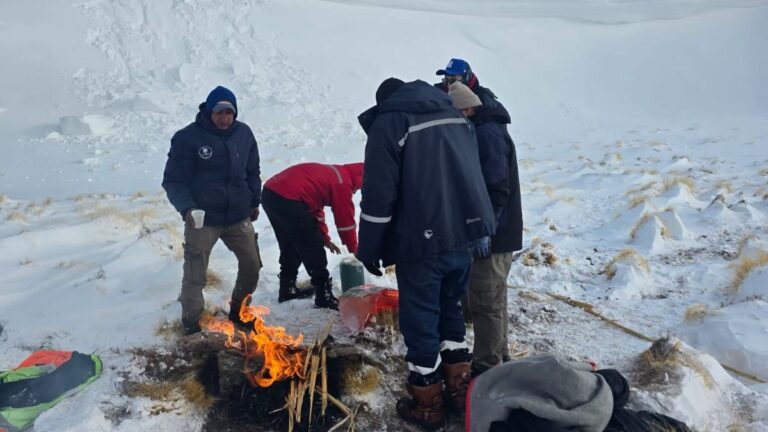 Operativo de rescate en la Puna catamarqueña por temporal de nieve