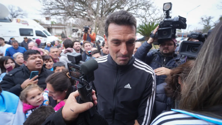 Lionel Scaloni durante declaraciones en Pujato