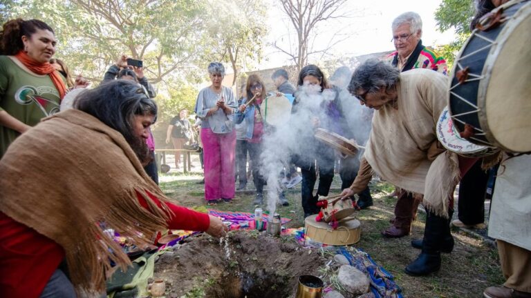 Ceremonia de la Corpachada en la Casa de la Cultura de Catamarca