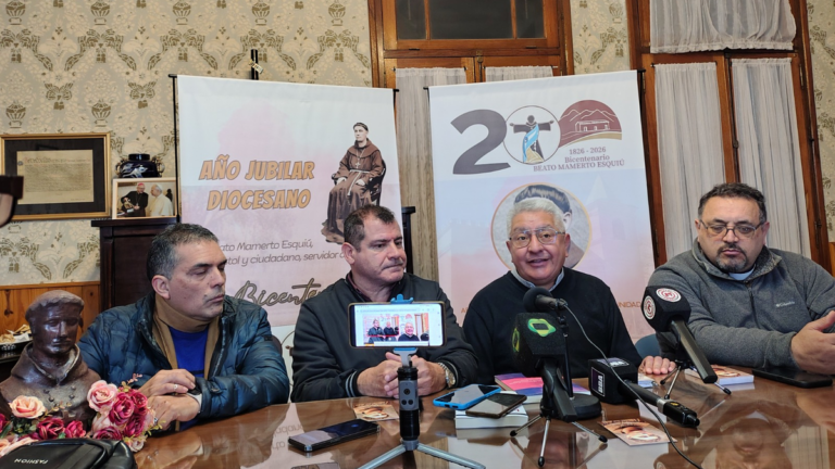 Conferencia de prensa para anunciar el III Congreso Académico Beato Mamerto Esquiú en el Obispado de Catamarca