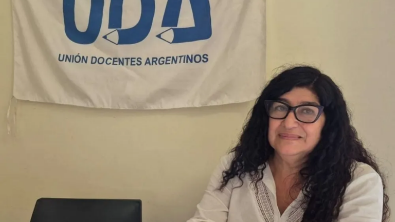 Docentes de UDA en semaforazo en Catamarca