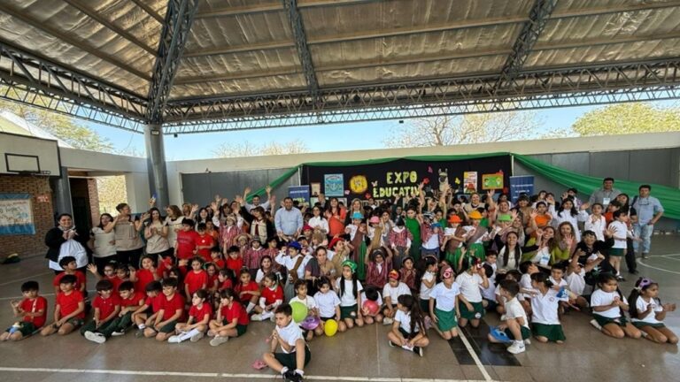 Estudiantes del Sistema Educativo Municipal en la Expo Educativa 2026
