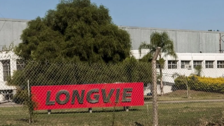 Reunión en Casa de Gobierno por la reactivación de la planta de Longvie en Catamarca