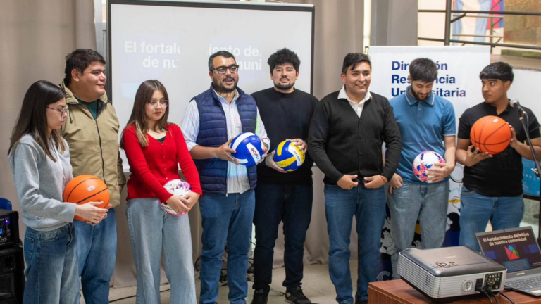 Acto de lanzamiento de los Juegos RUP Olimpiadas en la Residencia Universitaria Provincial