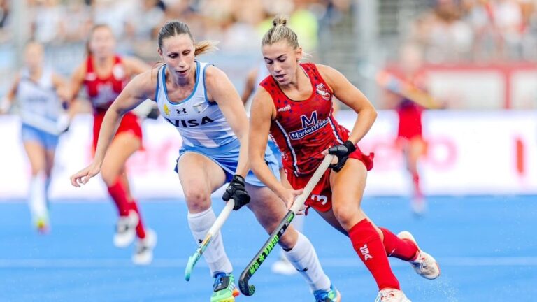 Jugadoras de Las Leonas durante el partido contra Estados Unidos