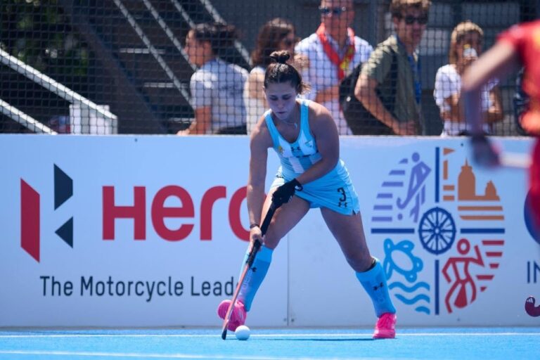 Las Leonas durante un partido de hockey sobre césped