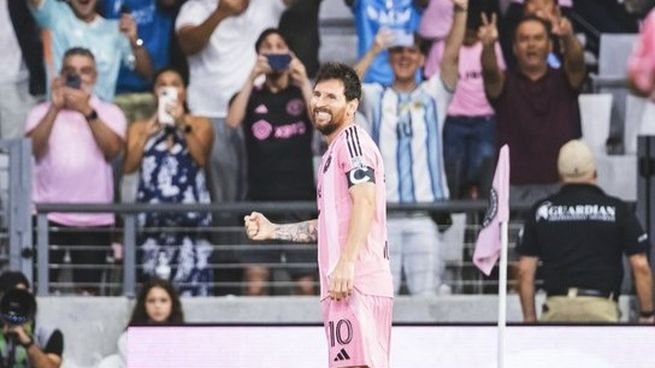 Lionel Messi celebrando un gol con la camiseta del Inter Miami