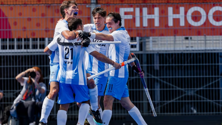 Jugadores de Los Leones celebrando un gol ante India en el Mundial de Hockey 2026
