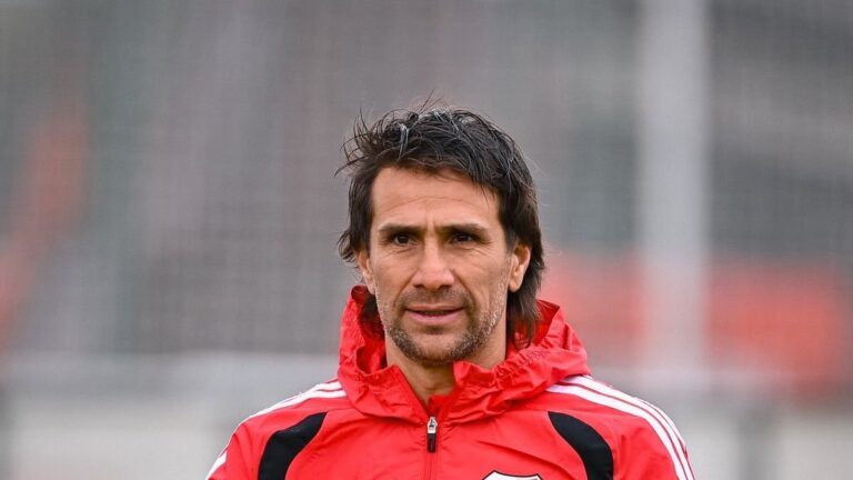Leonardo Ponzio durante un partido de River Plate