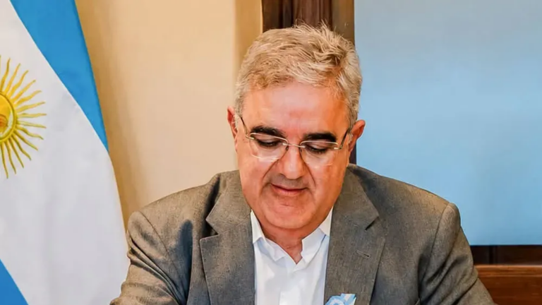 Raúl Jalil en la reunión de gobernadores del Norte Grande en Misiones
