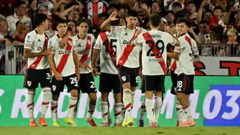 Estadio El Campín en Bogotá, escenario del partido entre Independiente Santa Fe y River