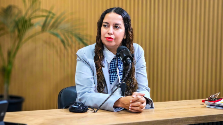 Diputada María Argerich en declaraciones a la prensa