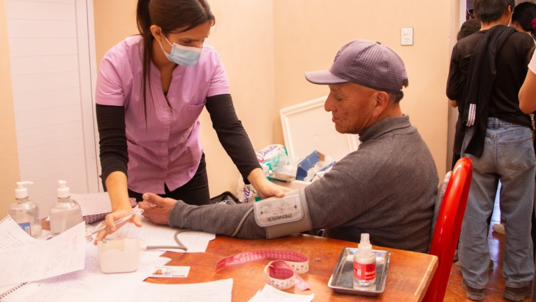 Equipo de salud del Programa Lleguemos al Barrio en Barranca Larga