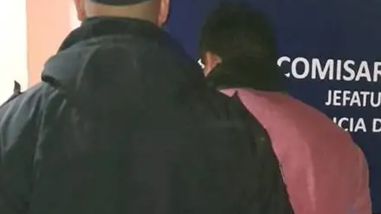Móvil policial en el departamento Santa Rosa