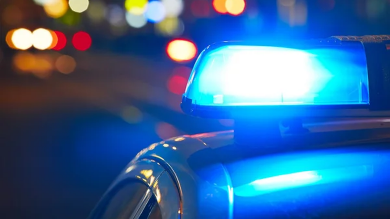 Motocicleta y automóvil involucrados en siniestro vial en Catamarca