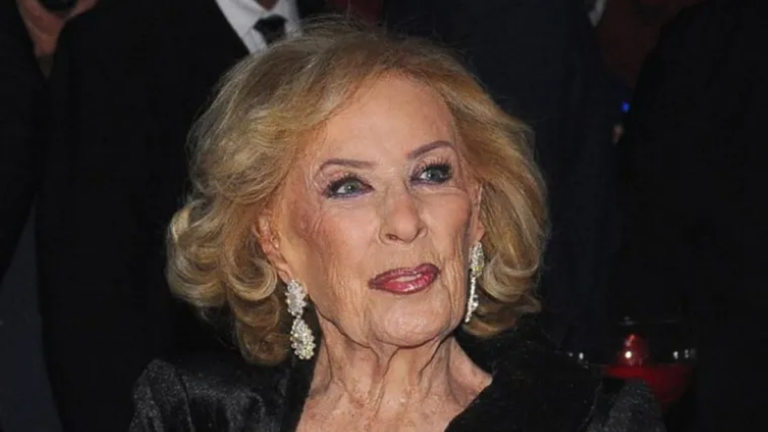 Mirtha Legrand en el programa La Noche de Mirtha