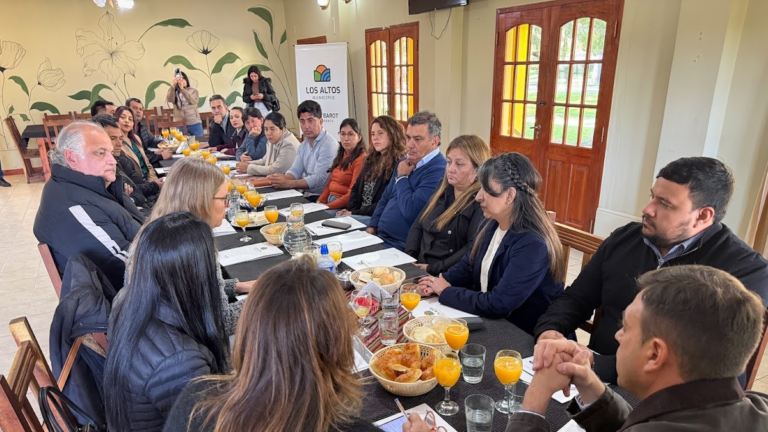 Reunión entre equipos de Salud de Catamarca y autoridades del Municipio de Los Altos para coordinar acciones de prevención del Hantavirus