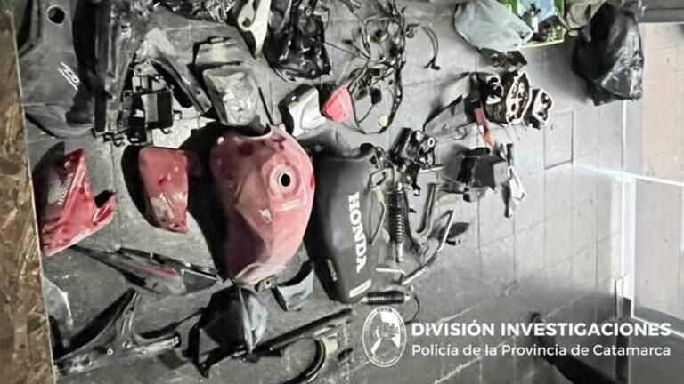 Motopartes secuestradas por la Policía en allanamientos en Catamarca